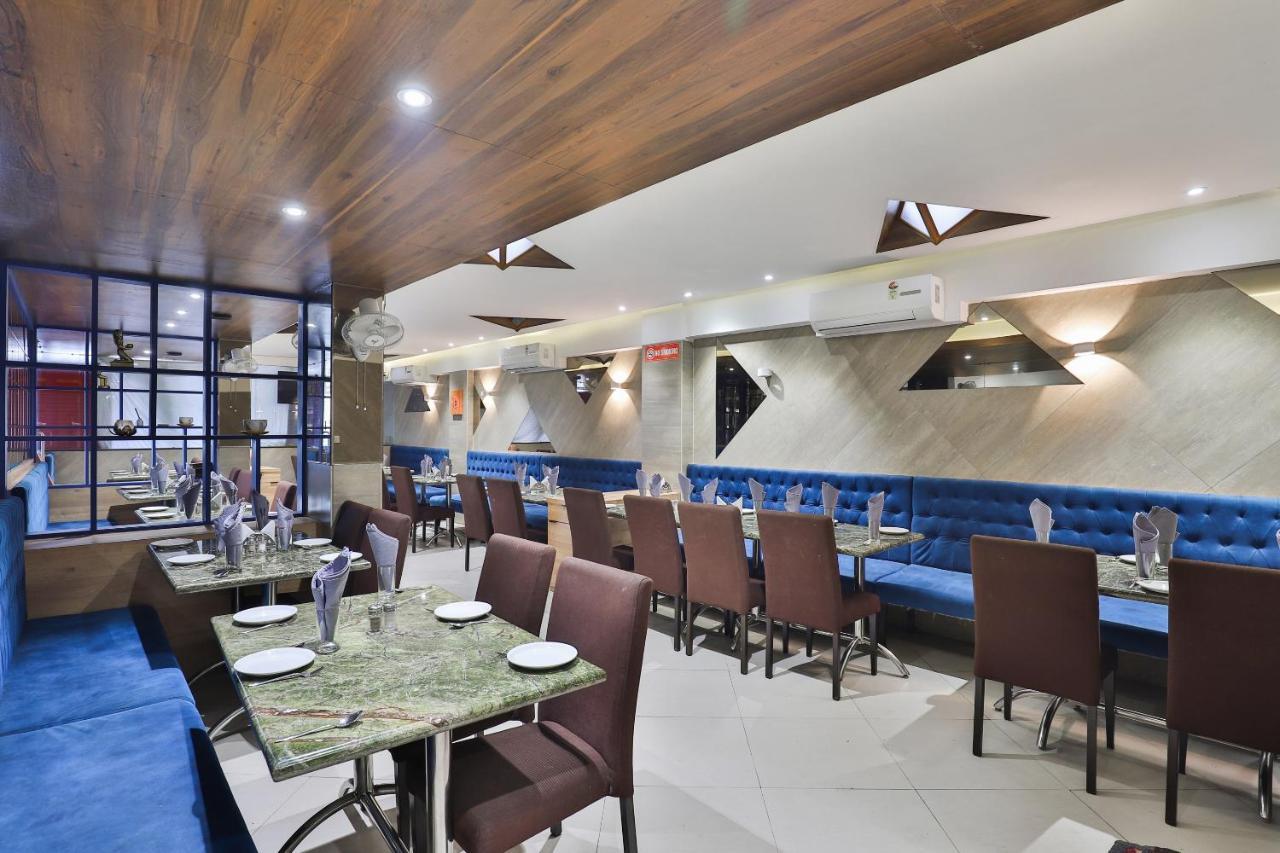 Oyo 16675 Hotel Shri Krishna Inn Surat Exterior foto
